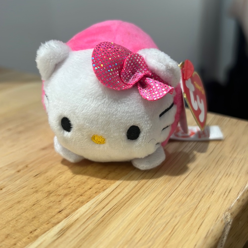 Ty Teeny Tys Sanrio Hello Kitty (limited edition)